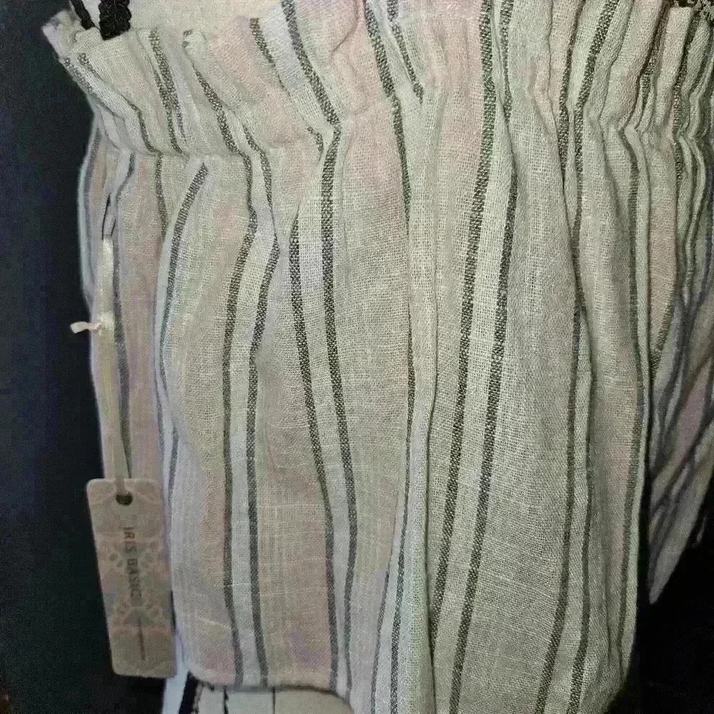 Iris Womans Top Size M - Picture 6 of 9